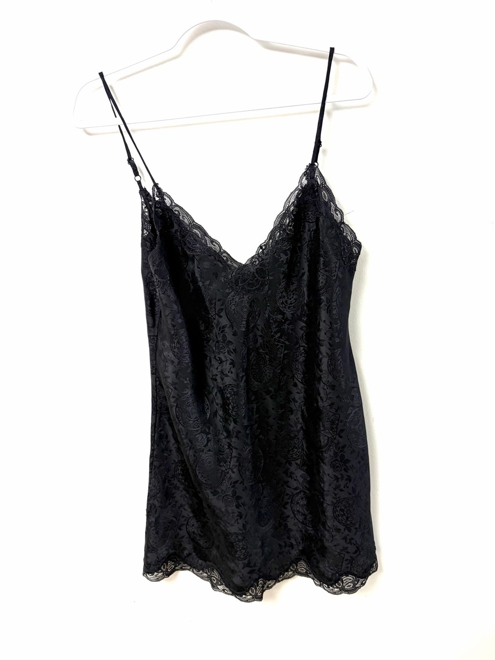 Vtg Victoria’s Secret Gold Label Black Patterned Matte/Satin Mini Slip Medium